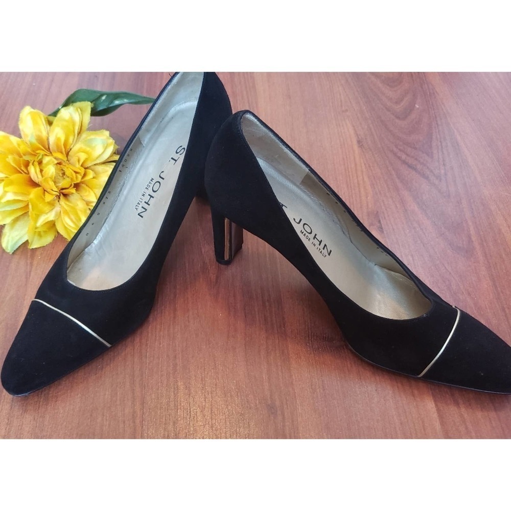 St. John Black Suede Pointed Toe Gold Trim Heels 8